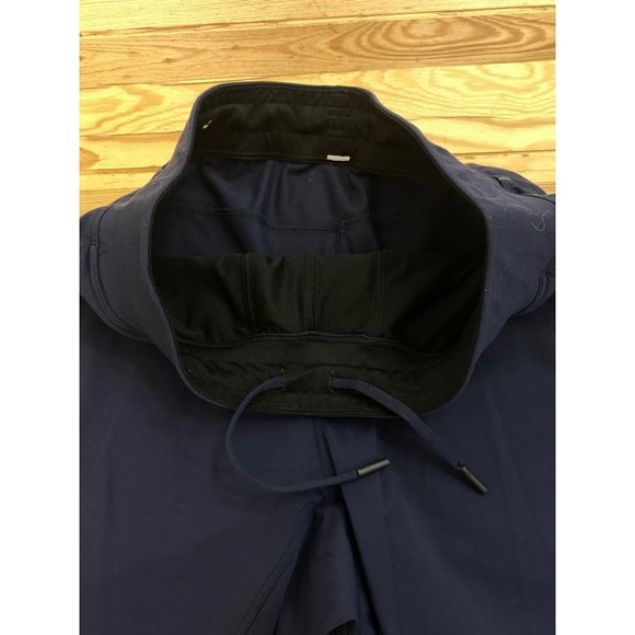Lululemon T.H.E. Linerless Short 9" Small Taped Zippered Front Pockets Blue HTF - Picture 5 of 10